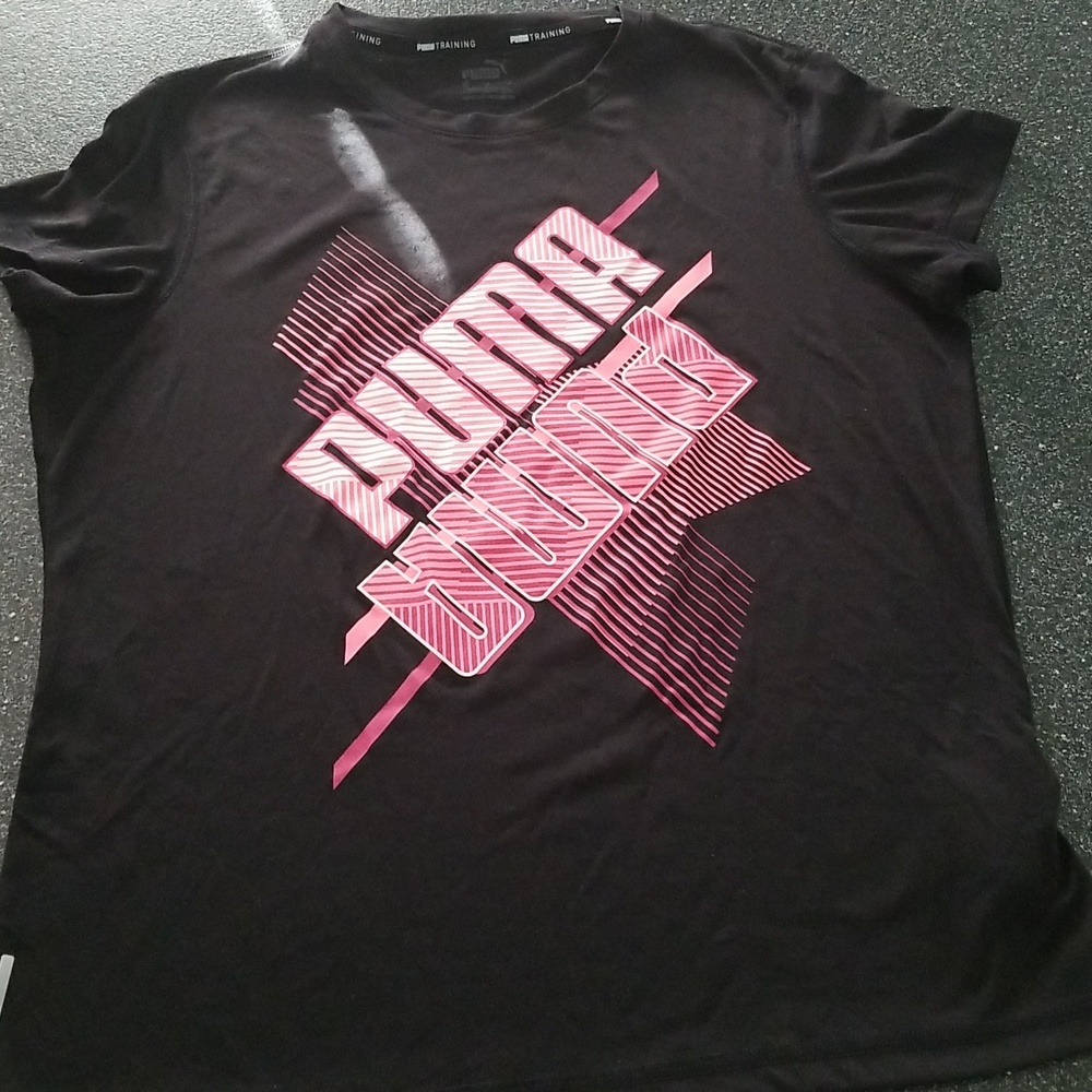 Women puma tshirt M